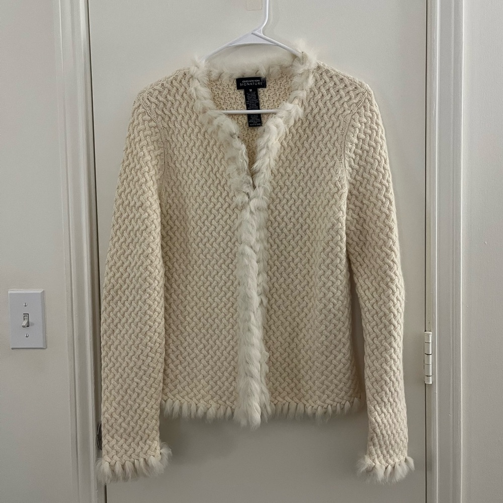 Jones New York Signature cream wool and angora trim cardigan, size medium!